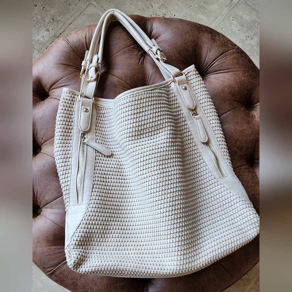 NEW DIRECTIONS Large Hobo Bag